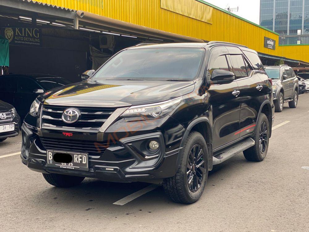 Mobil Toyota Fortuner 2020