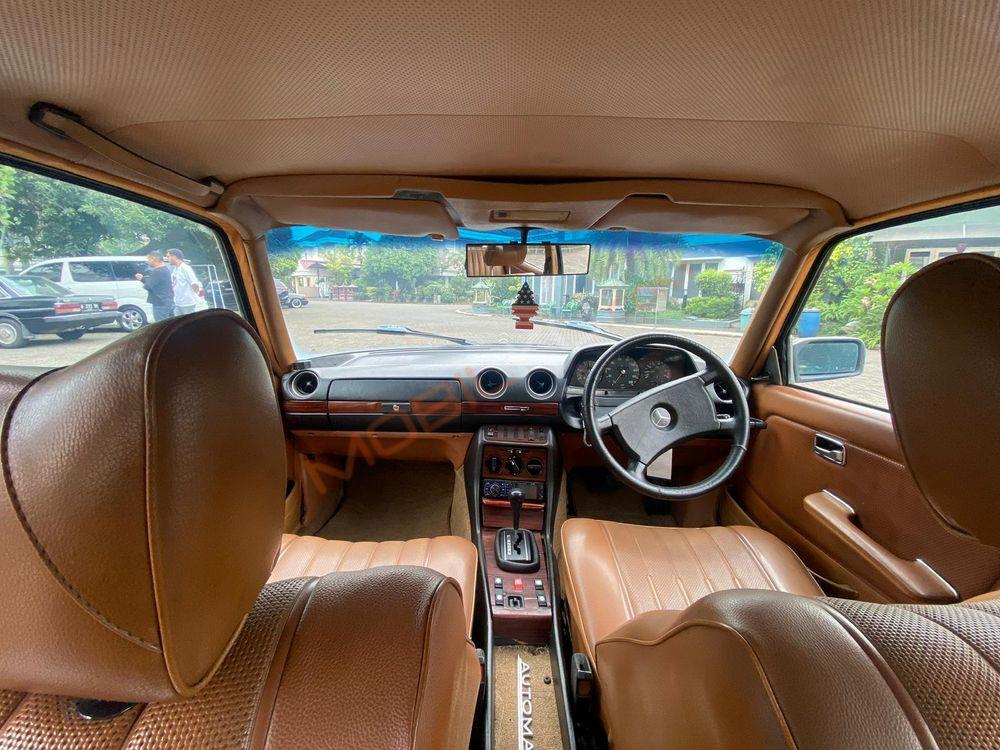 Mobil Mercedes-Benz E-Class 1995