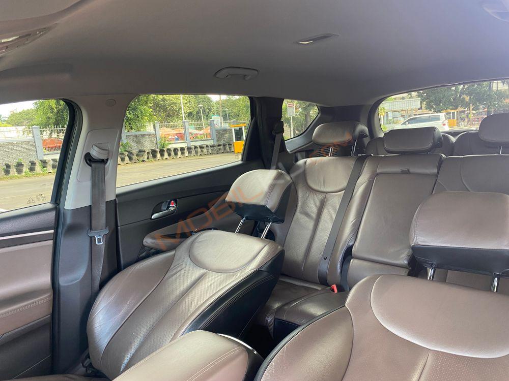 Mobil Hyundai Santa Fe 2018