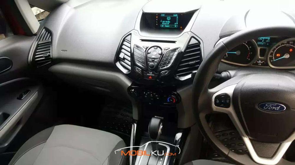Mobil Ford EcoSport 2015