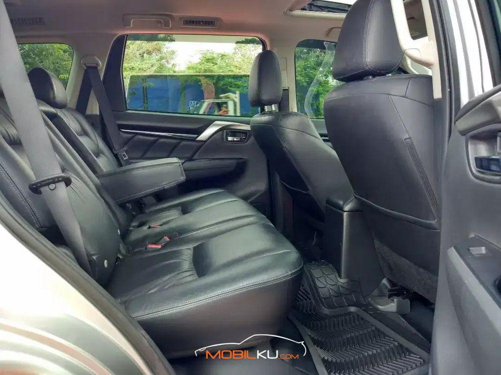 Mobil Mitsubishi Pajero Sport 2017