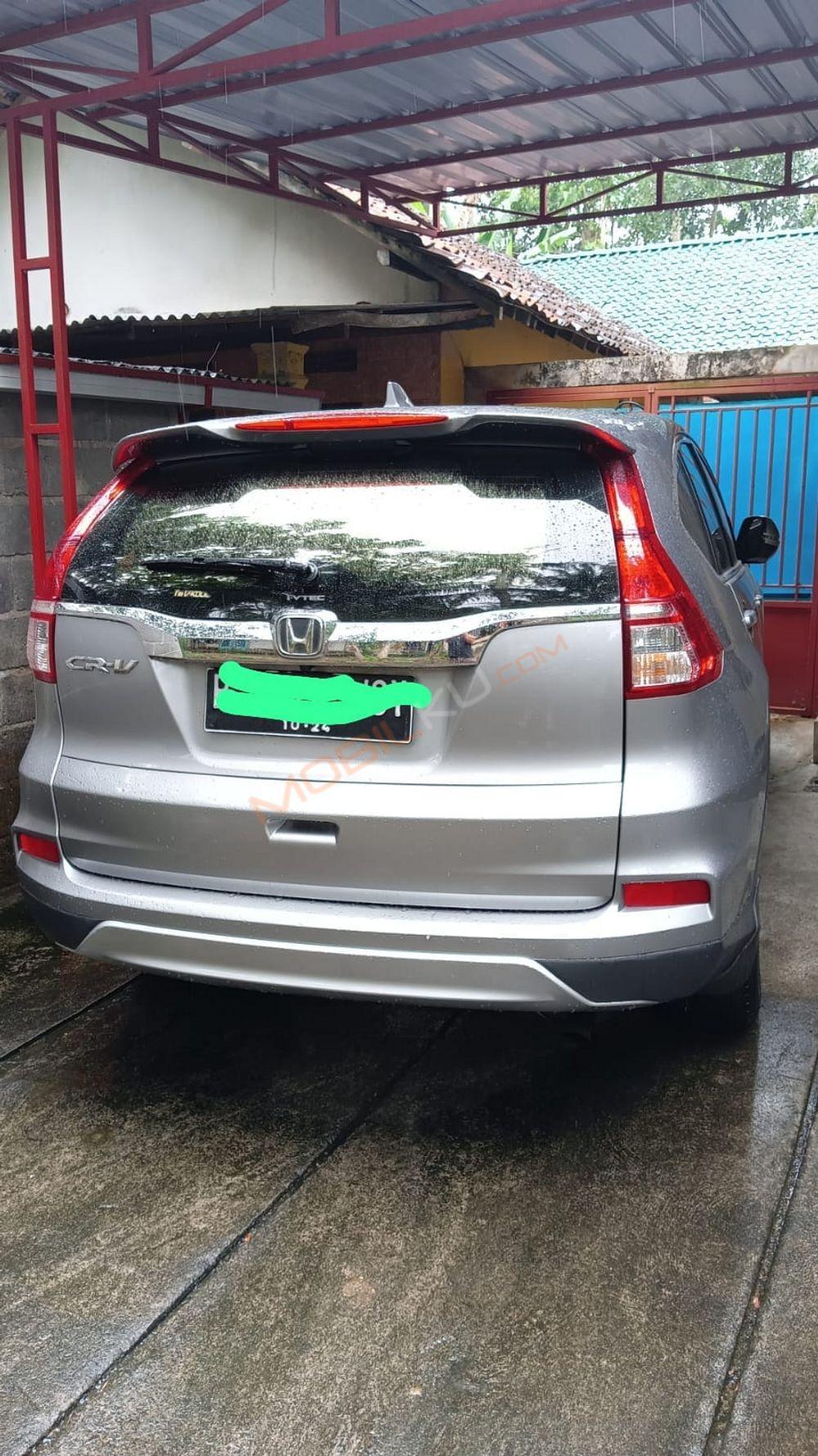 Mobil Honda CR-V 2016