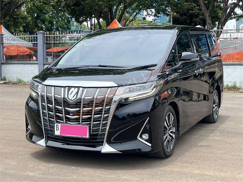 Mobil Toyota Alphard 2019