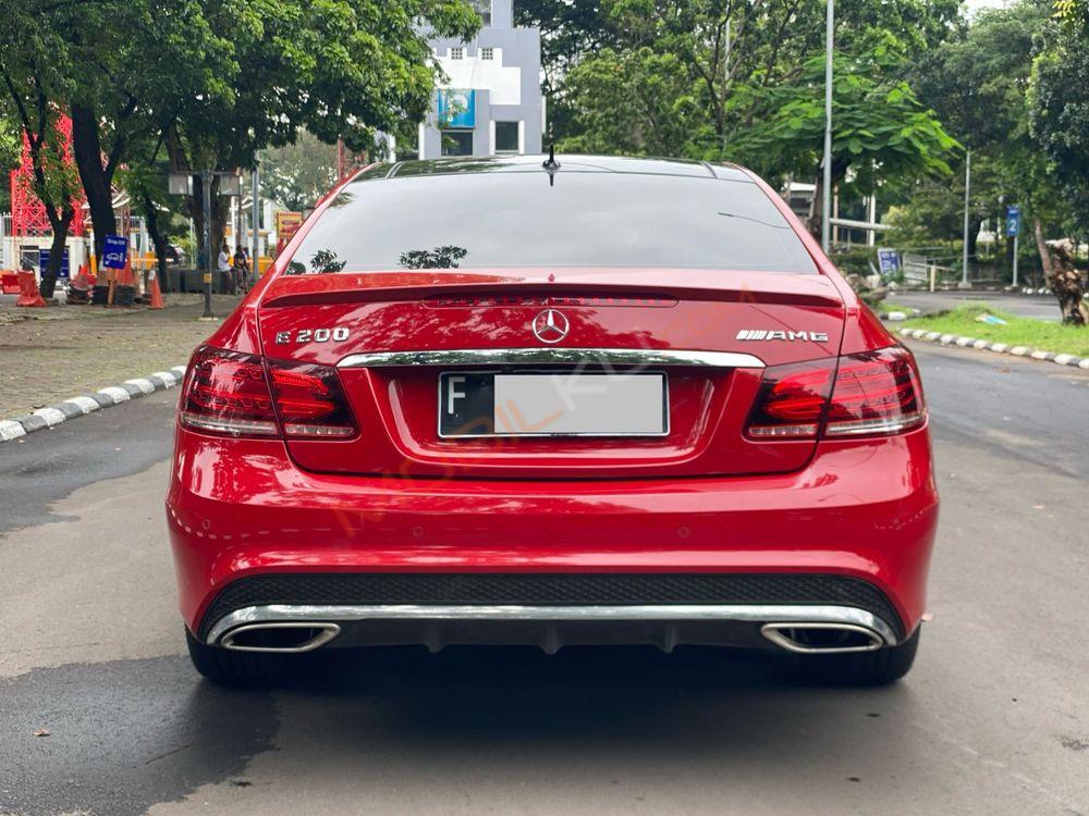 Mobil Mercedes-Benz E-Class 2014
