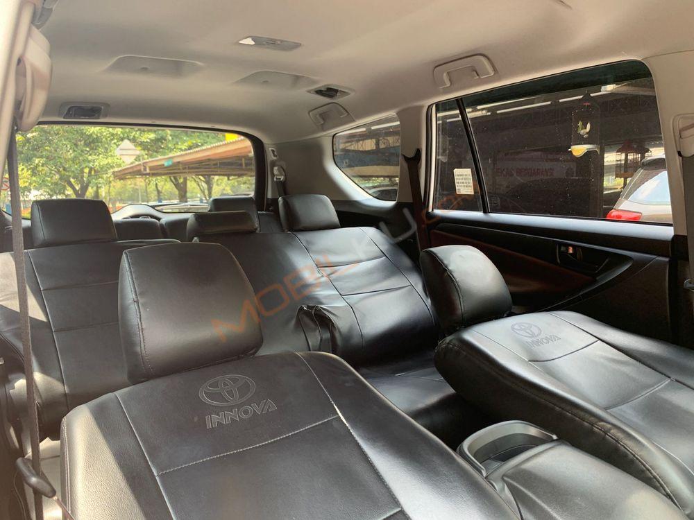 Mobil Toyota Kijang Innova 2021