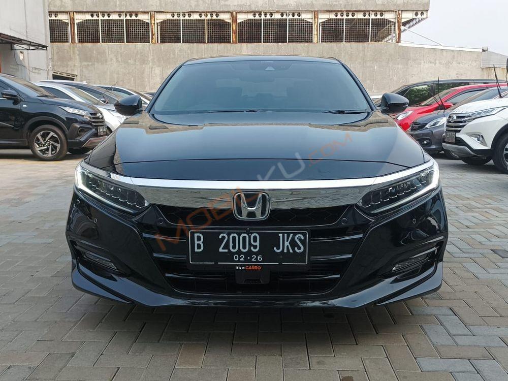 Mobil Honda Accord 2020
