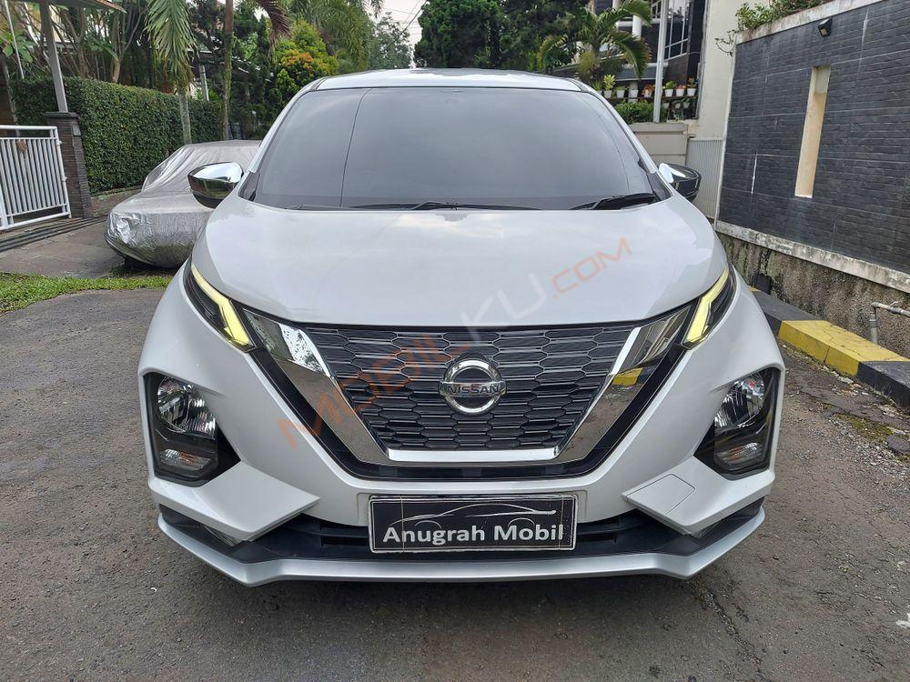 Mobil Nissan Livina 2020