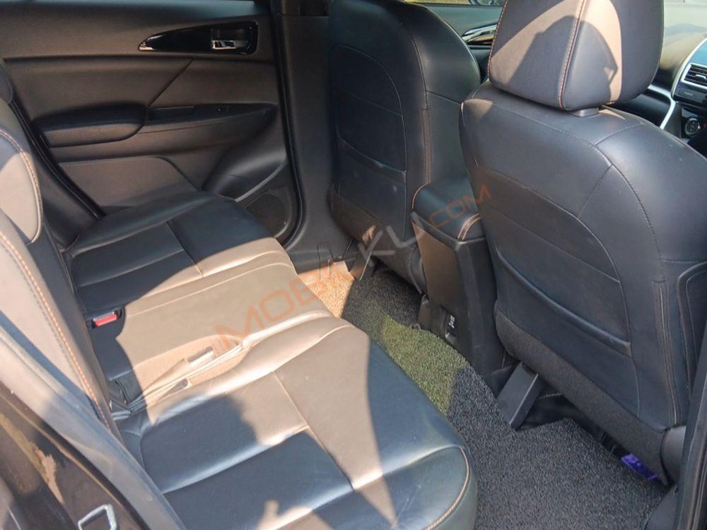 Mobil Mitsubishi Eclipse Cross 2019