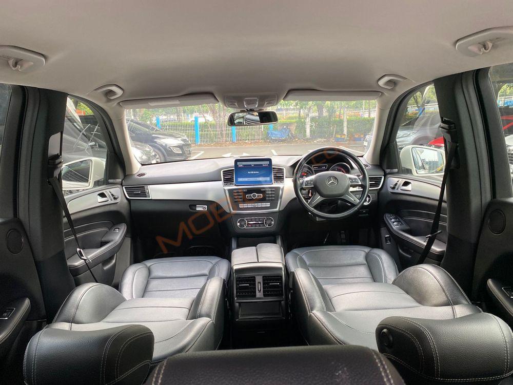 Mobil Mercedes-Benz ML 2014