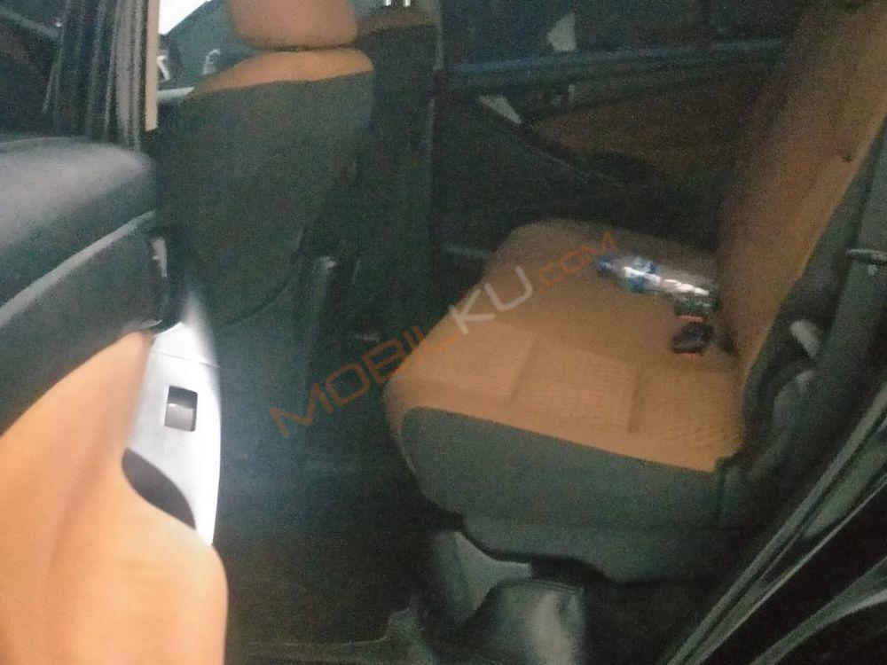 Mobil Toyota Kijang Innova 2019