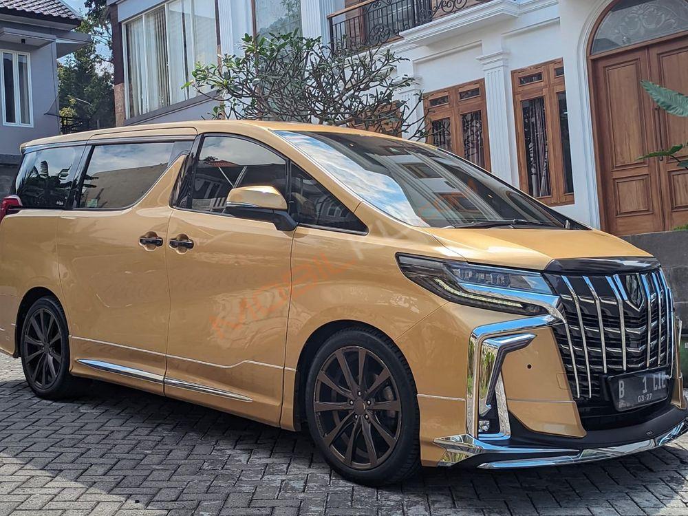 Mobil Toyota Alphard 2020