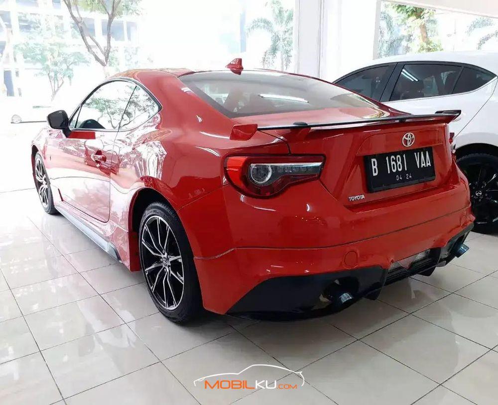 Mobil Toyota 86 2019