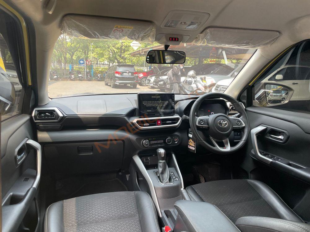 Mobil Toyota Raize 2022