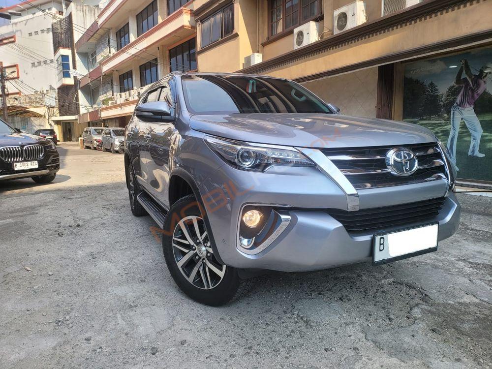 Mobil Toyota Fortuner 2017