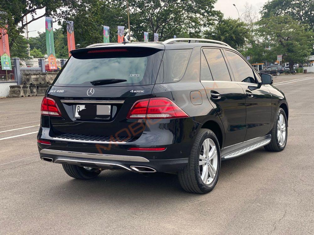 Mobil Mercedes-Benz GLE 2016