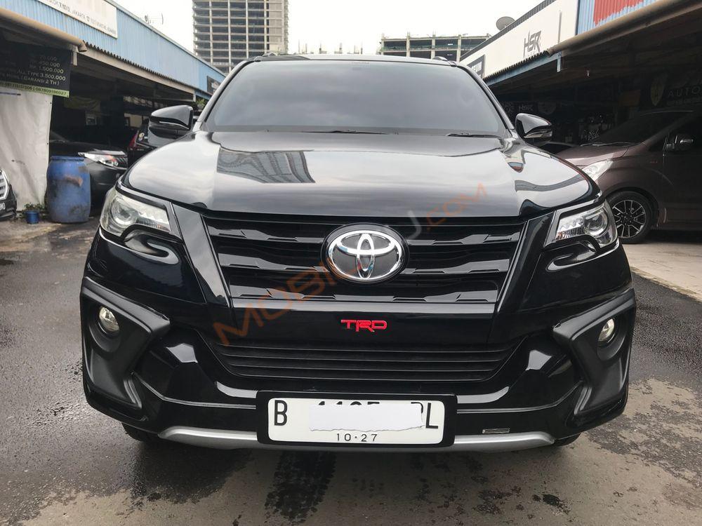 Mobil Toyota Fortuner 2017
