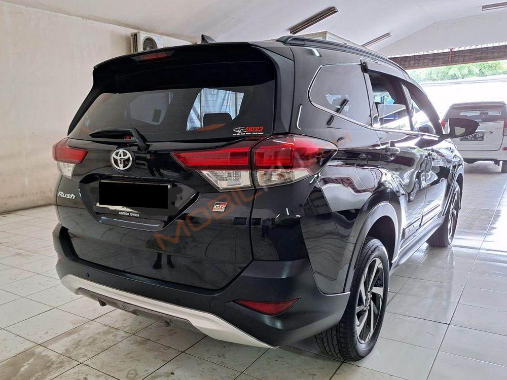 Mobil Toyota Rush 2022