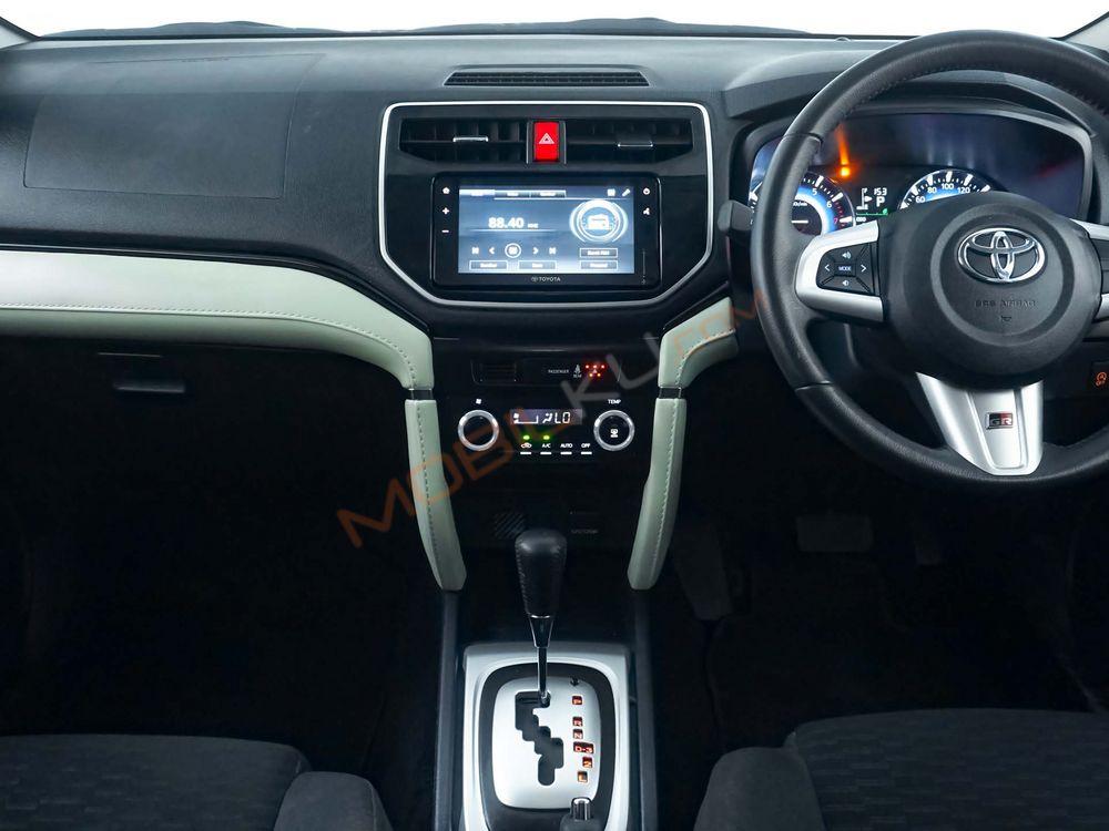 Mobil Toyota Rush 2022