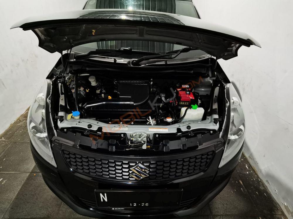 Mobil Suzuki Swift 2015