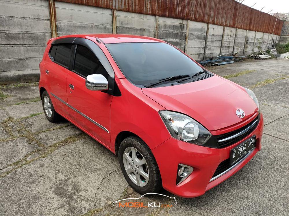 Mobil Daihatsu Ayla 2015