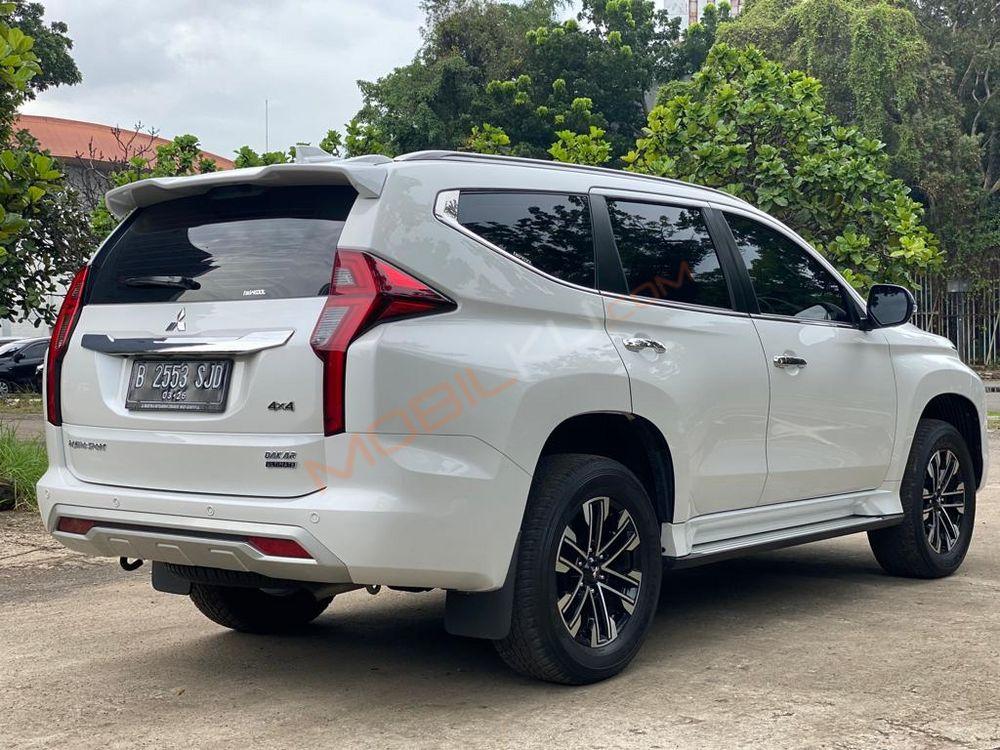 Mobil Mitsubishi Pajero Sport 2021