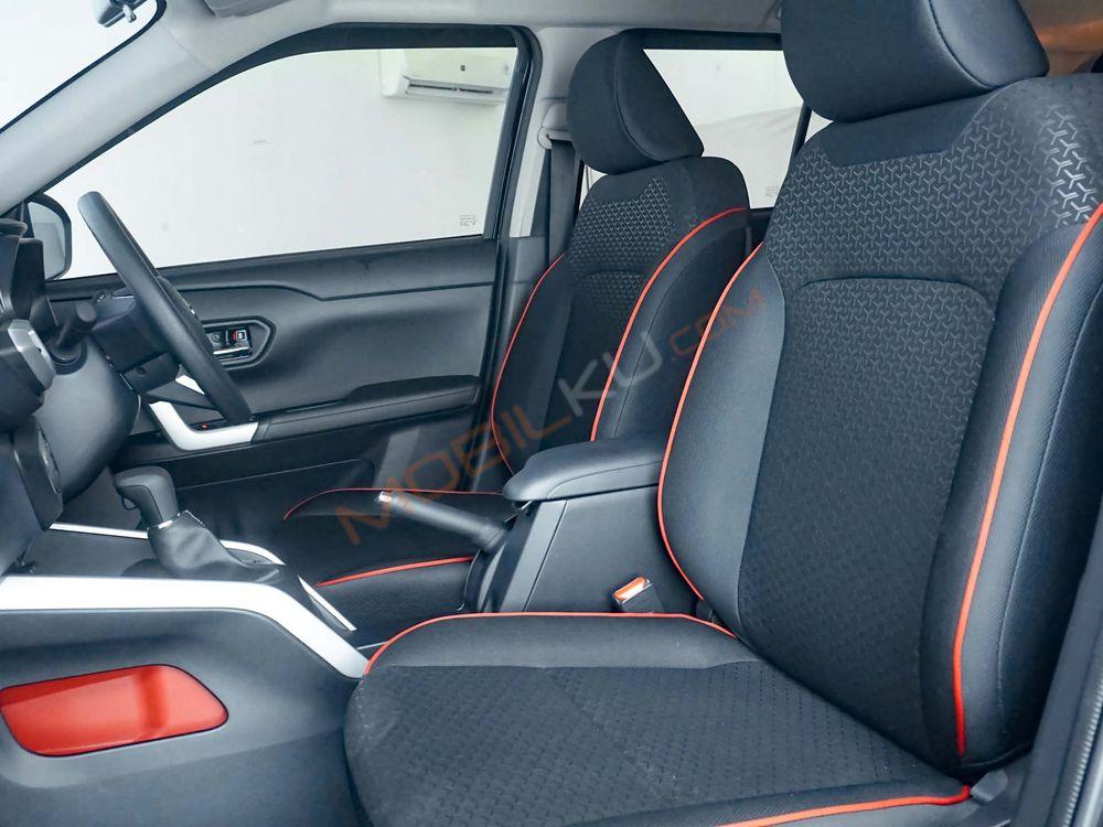 Mobil Toyota Raize 2023