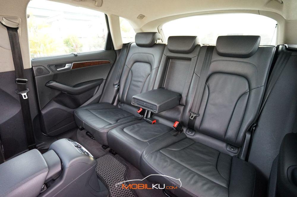 Mobil Audi Q5 2012