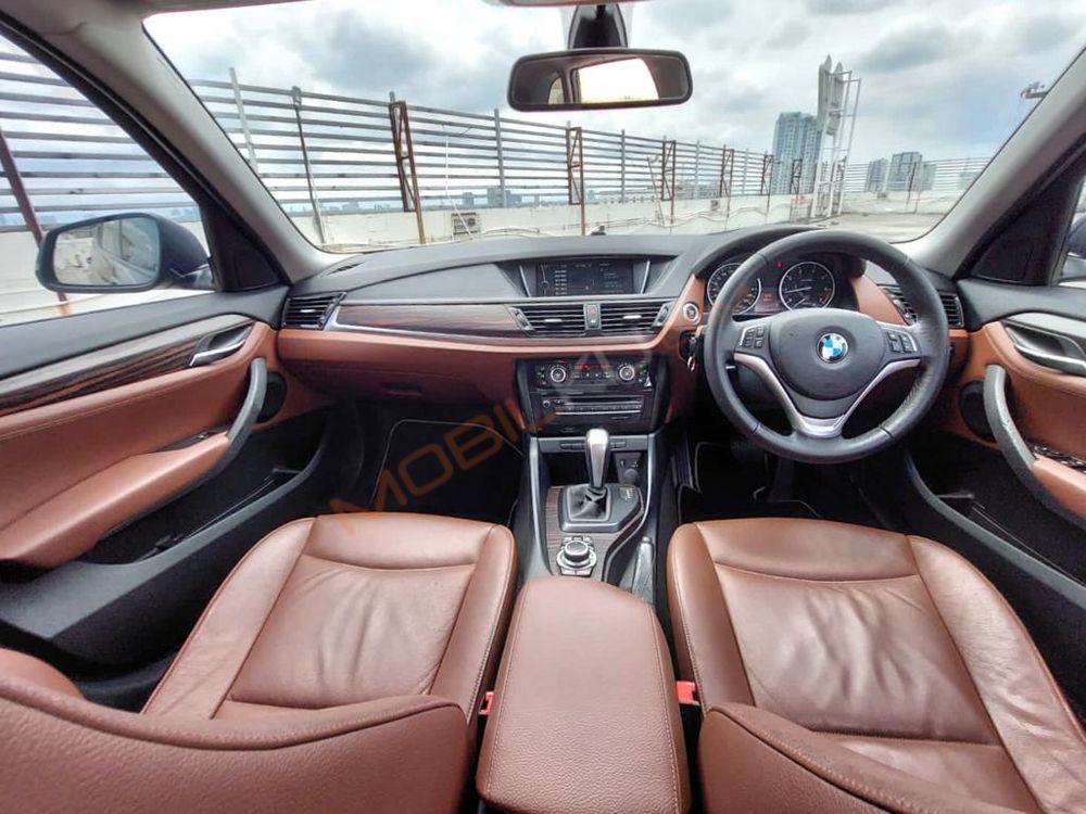 Mobil BMW X1 2015
