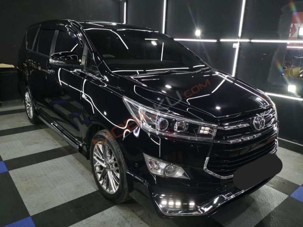 Mobil Toyota Kijang Innova 2018