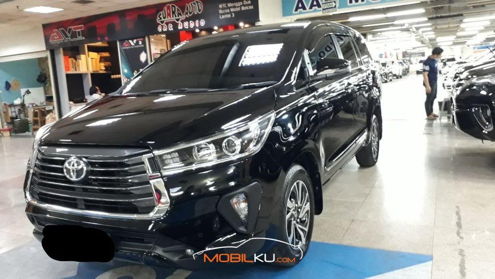 Mobil Toyota Kijang Innova 2021