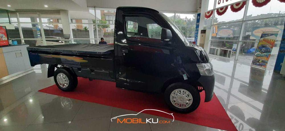 Mobil Daihatsu Gran Max 2021