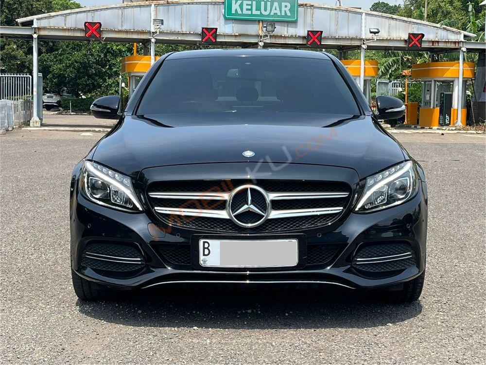 Mobil Mercedes-Benz C-Class 2014