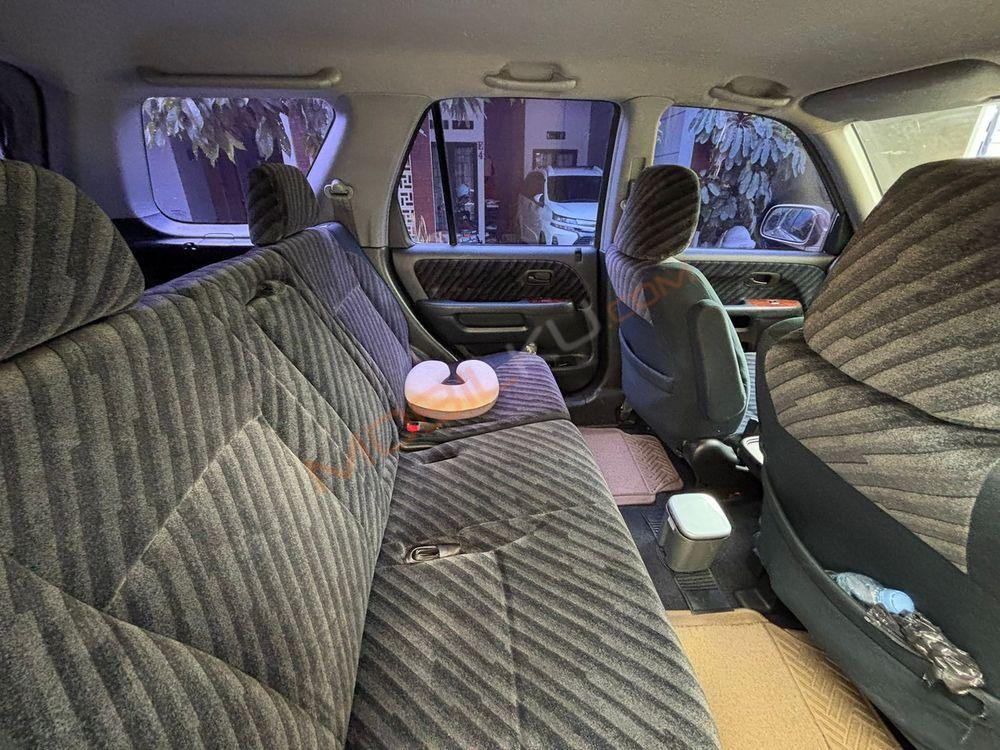 Mobil Honda CR-V 2003