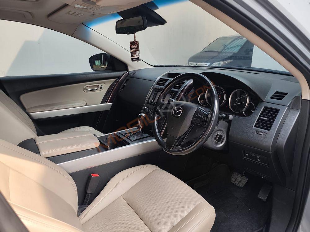 Mobil Mazda CX-9 2013