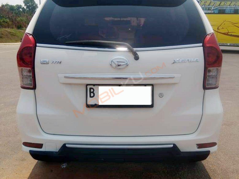 Mobil Daihatsu Xenia 2013