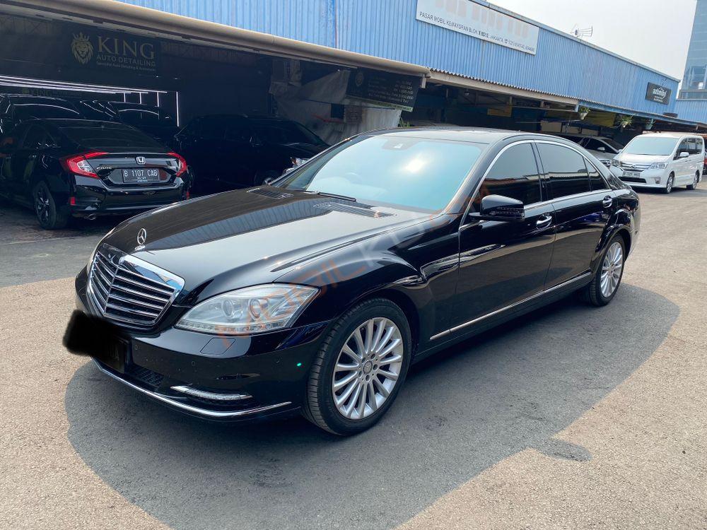 Mobil Mercedes-Benz S-Class 2011