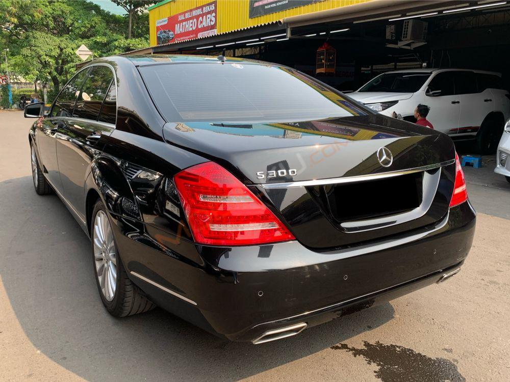 Mobil Mercedes-Benz S-Class 2011