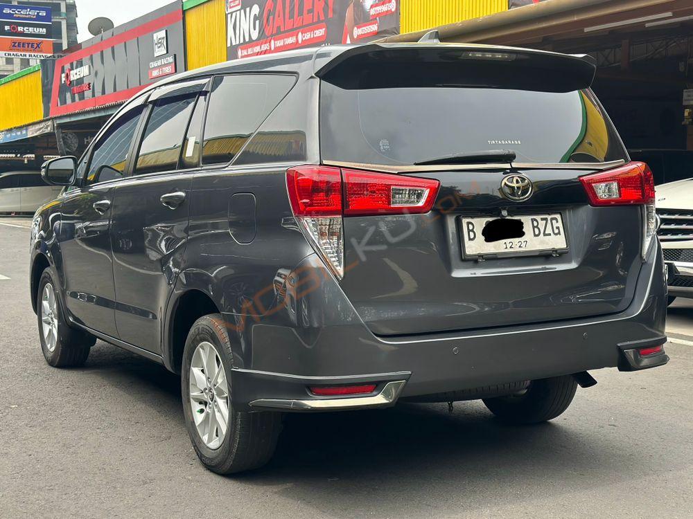 Mobil Toyota Kijang Innova 2017