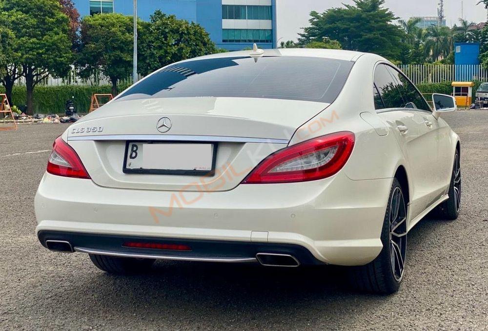 Mobil Mercedes-Benz CLS 2013