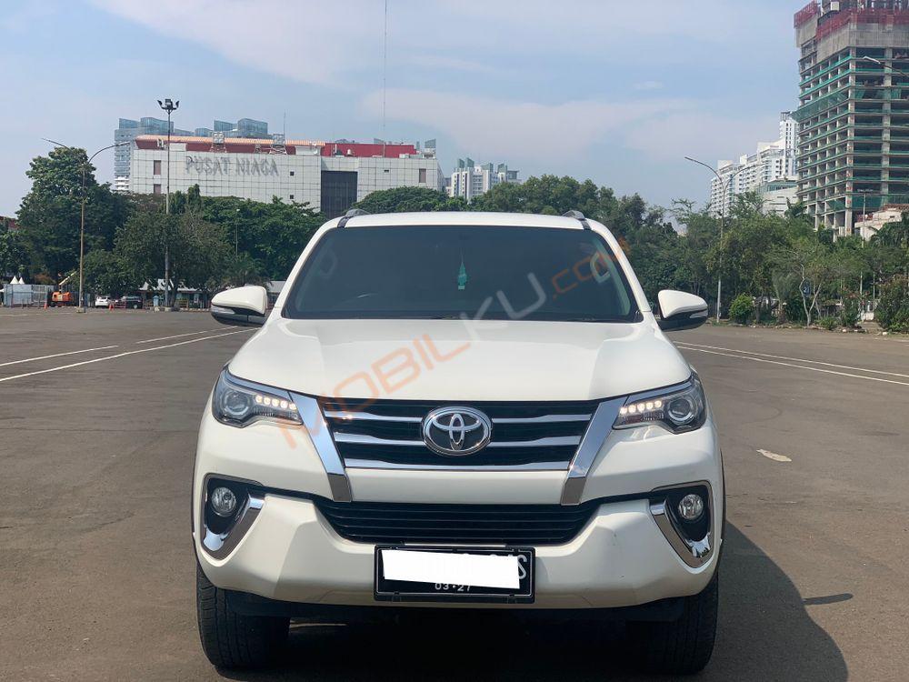 Mobil Toyota Fortuner 2016