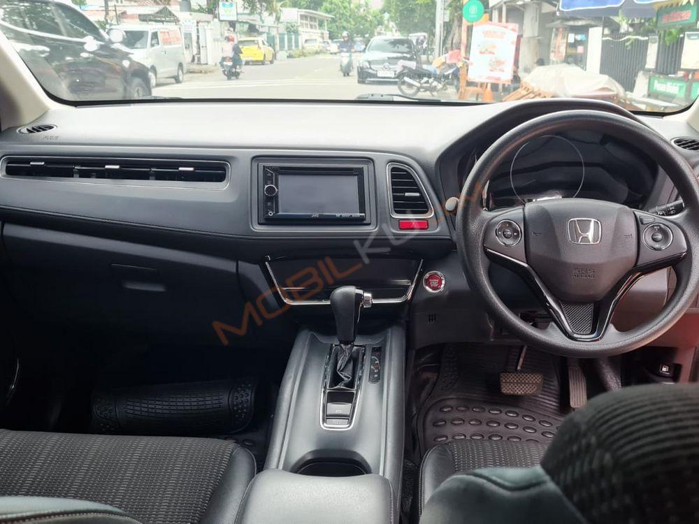 Mobil Honda HR-V 2016