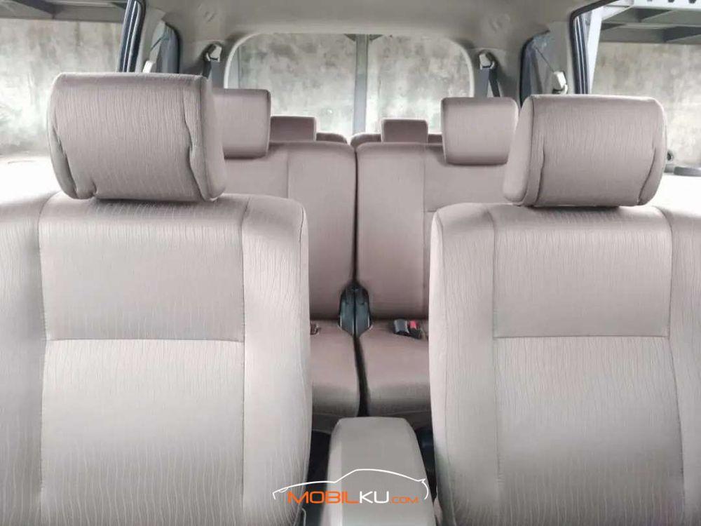 Mobil Daihatsu Xenia 2016