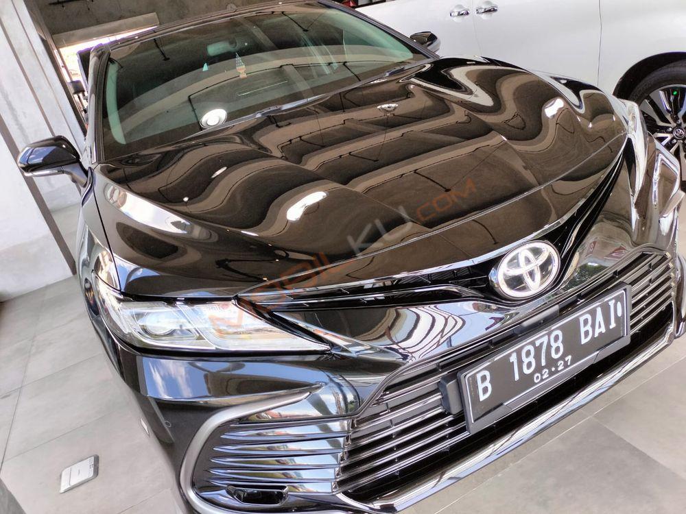 Mobil Toyota Camry 2022