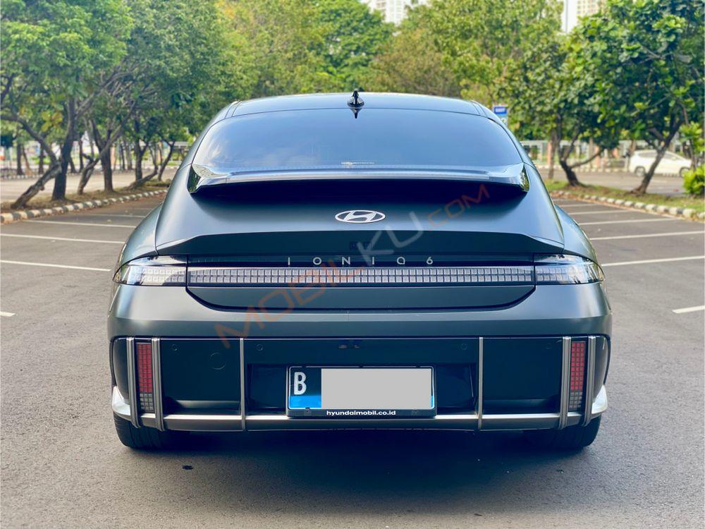 Mobil Hyundai Ioniq 6 2023
