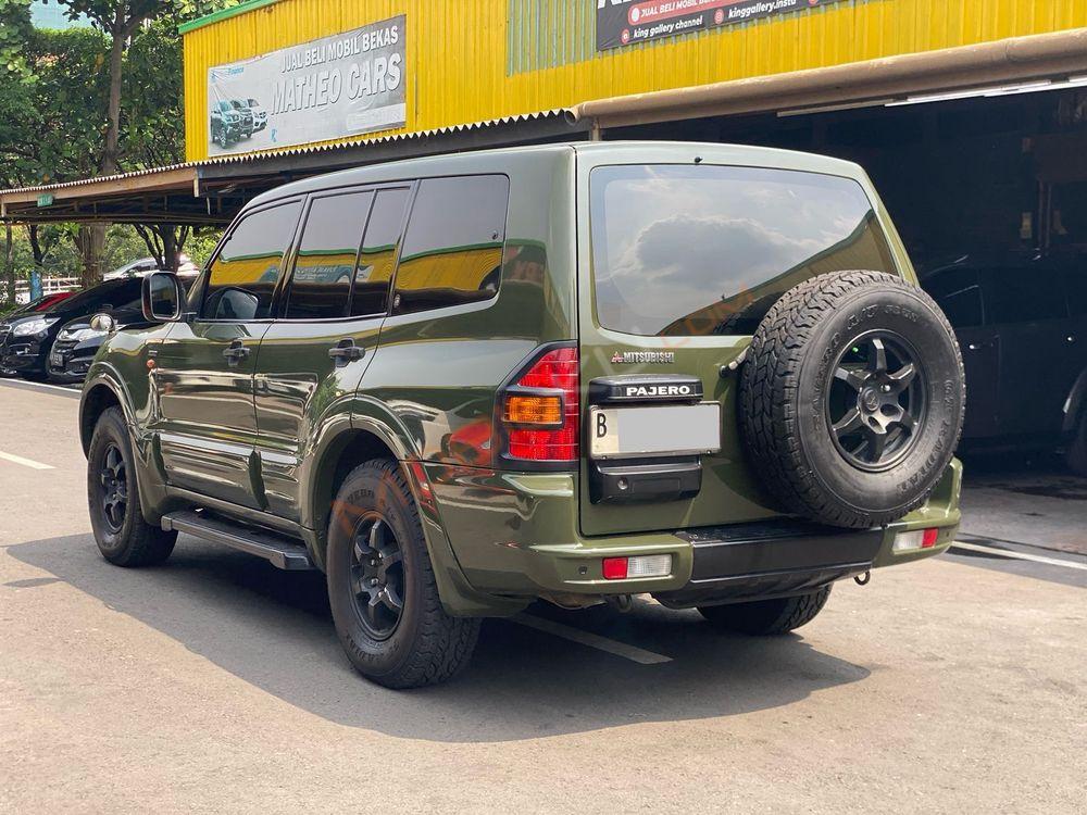 Mobil Mitsubishi Pajero Sport 2001