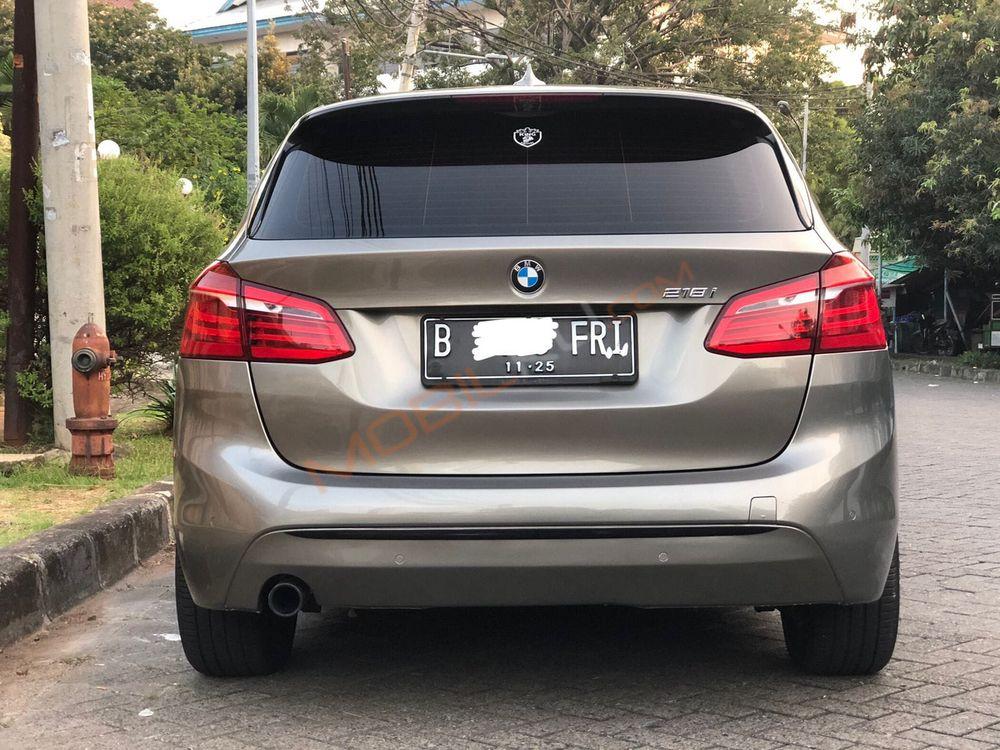 Mobil BMW 2 Series 2015