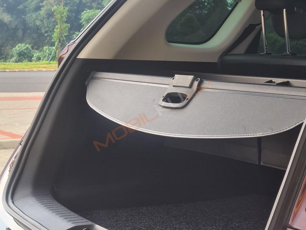 Mobil Wuling Almaz 2019