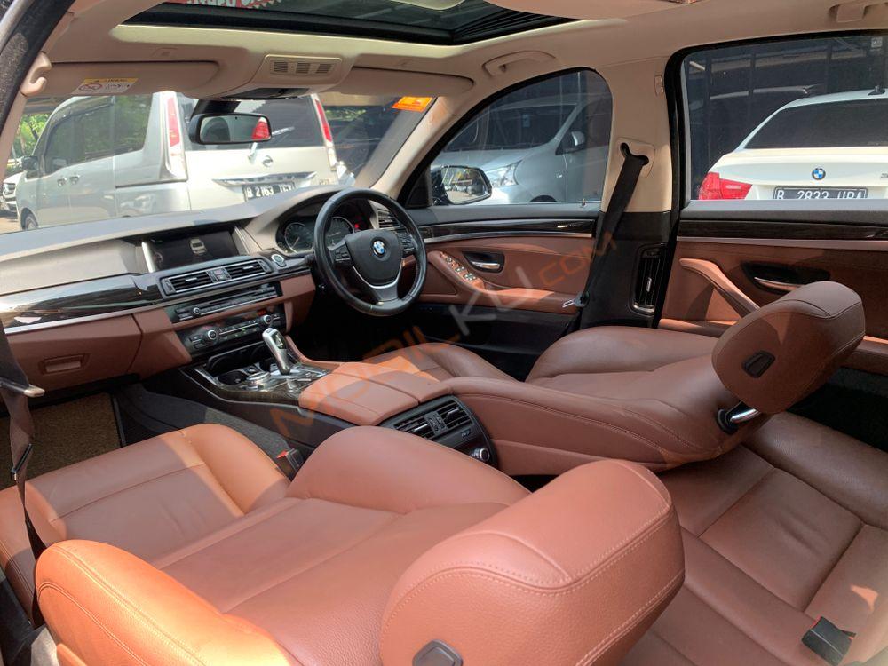Mobil BMW 5 Series 2016