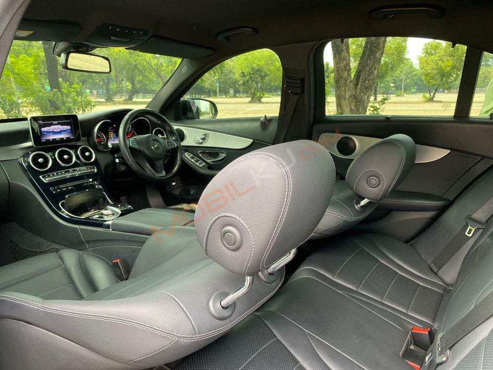 Mobil Mercedes-Benz C-Class 2018