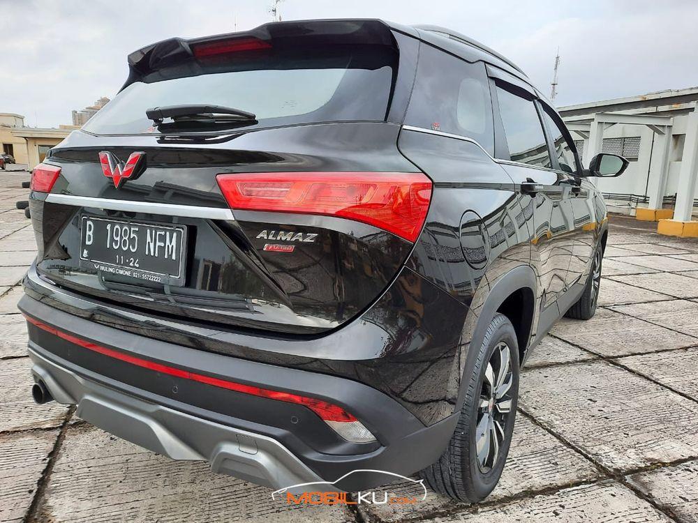 Mobil Wuling Almaz 2019